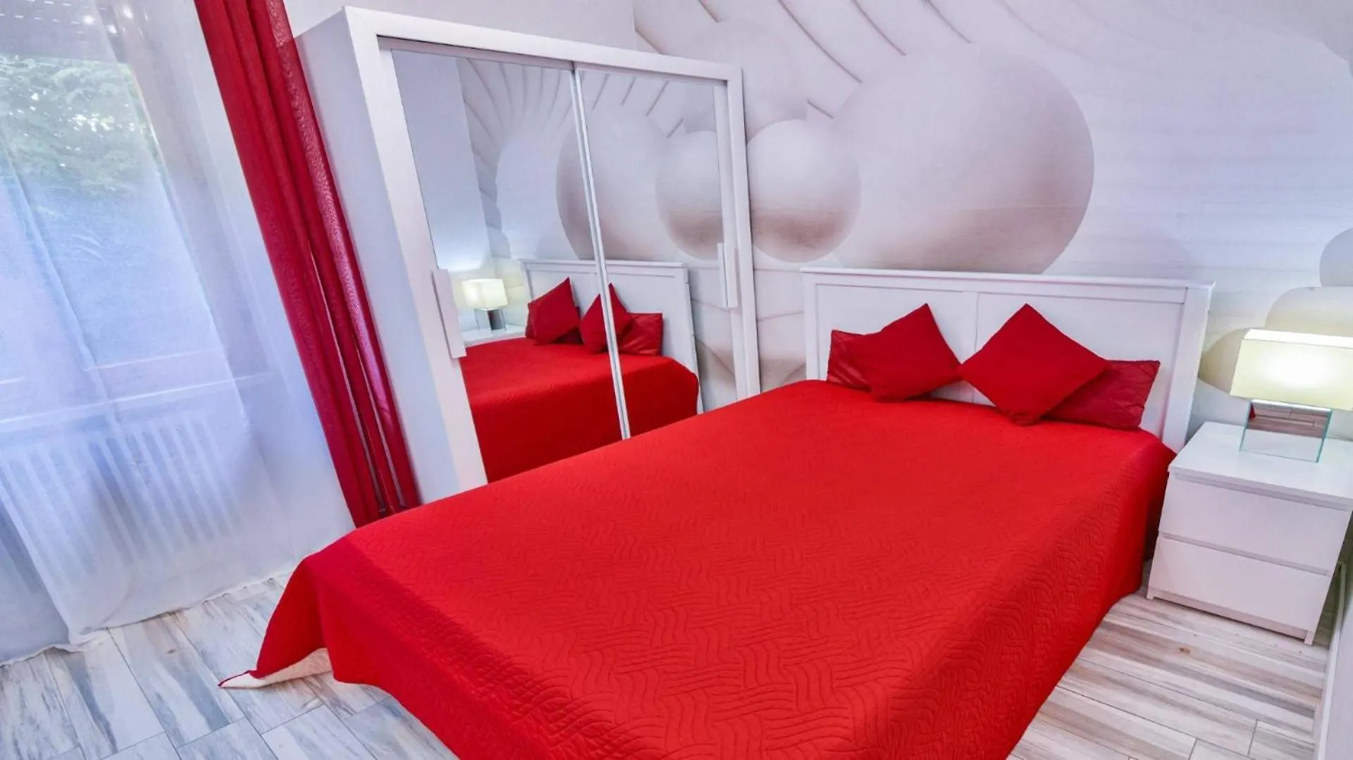 Zu-Lago Di Garda Apartment Bo-Ol Peschiera del Garda Italy